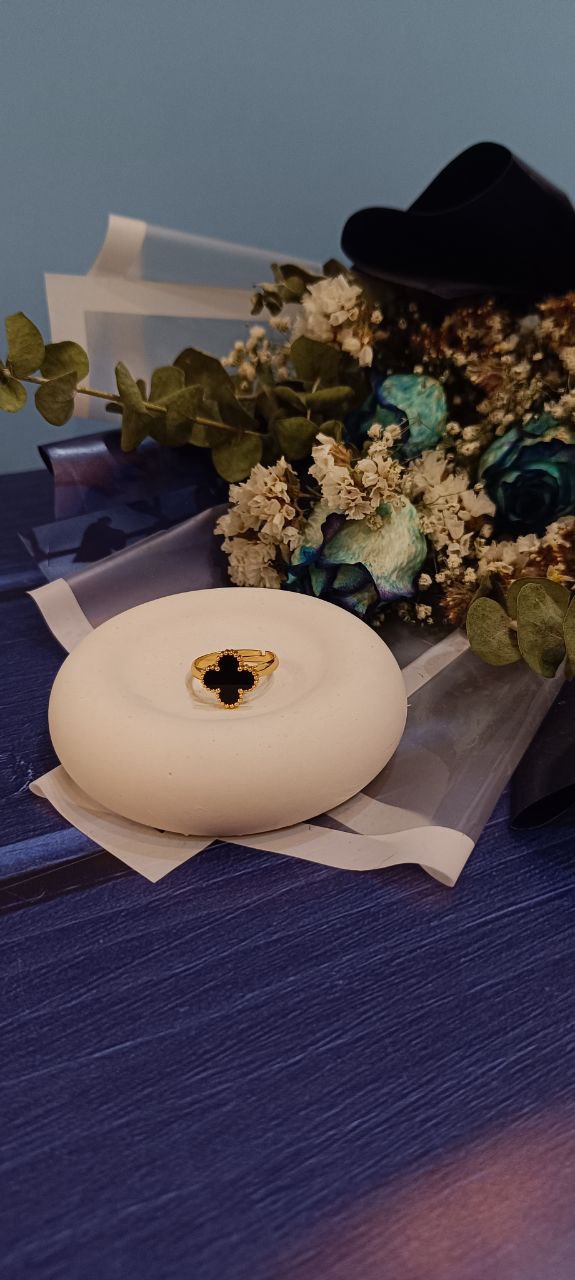 انگشتر ونکلیف مشکی